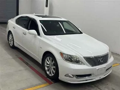 Lexus LS460L