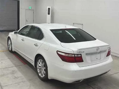Lexus LS460L