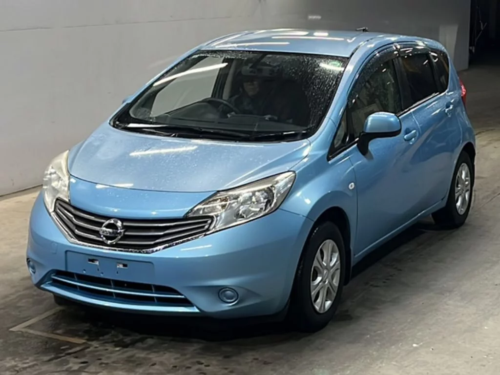 Nissan Note  с аукциона в Японии
