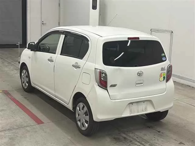 Daihatsu Mira e:S  с аукциона в Японии