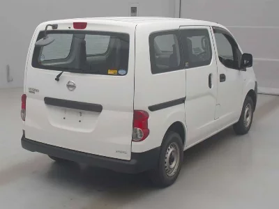 Nissan NV200 VANETTE VAN
