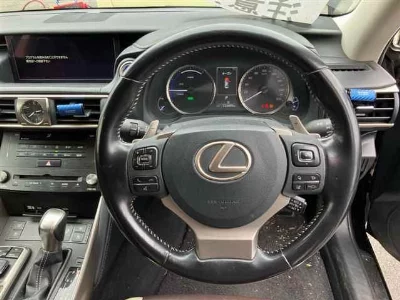 Lexus IS300h