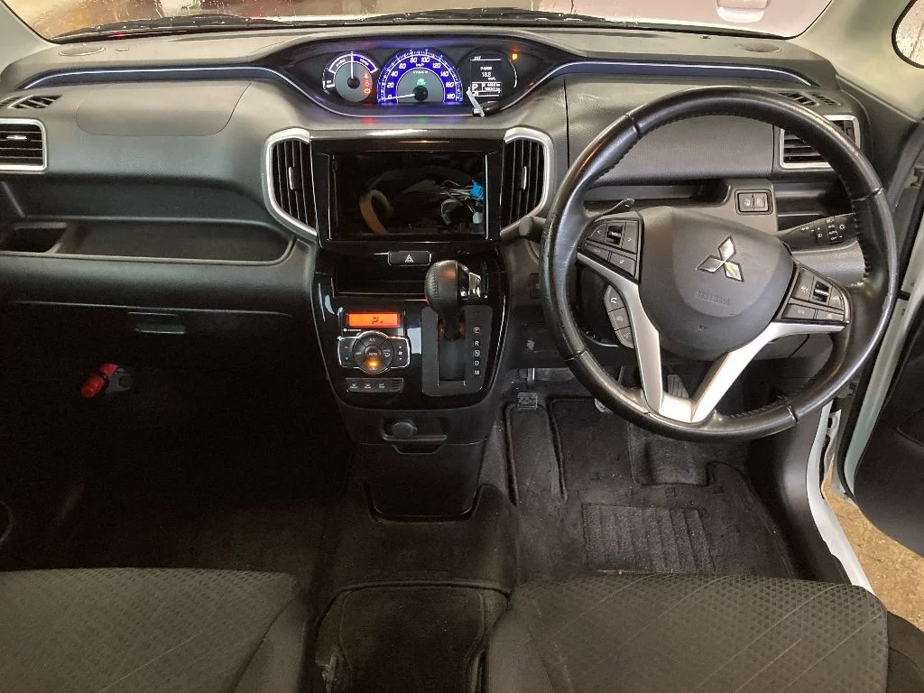 Mitsubishi Delica D:2  с аукциона в Японии