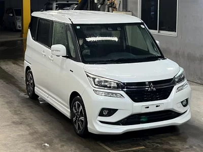Mitsubishi Delica D:2