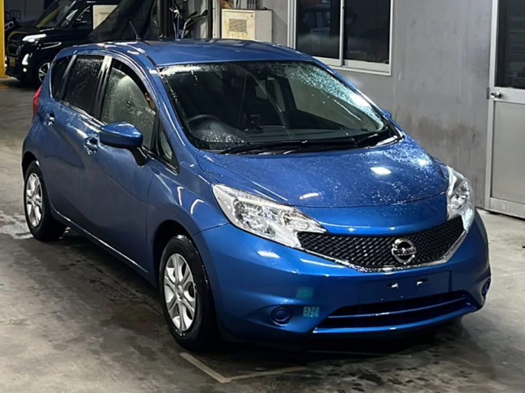 Nissan Note  с аукциона в Японии