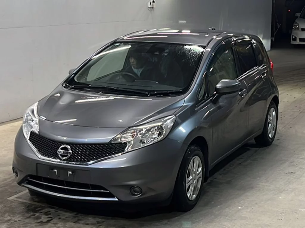 Nissan Note  с аукциона в Японии
