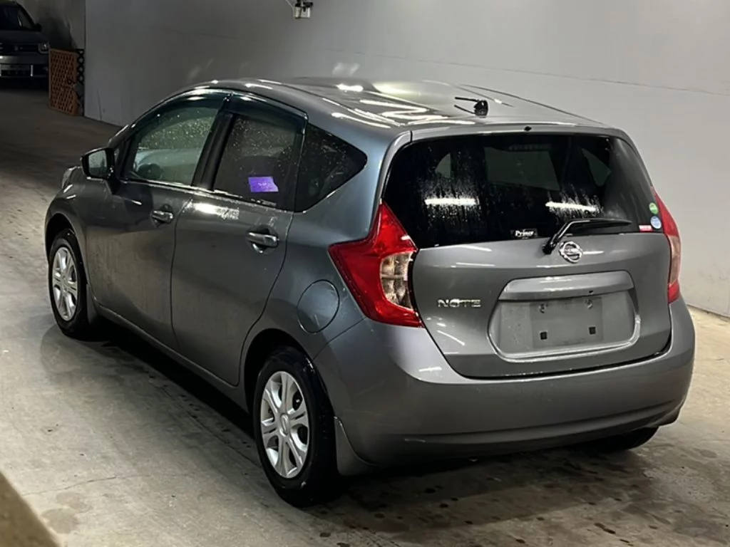Nissan Note  с аукциона в Японии