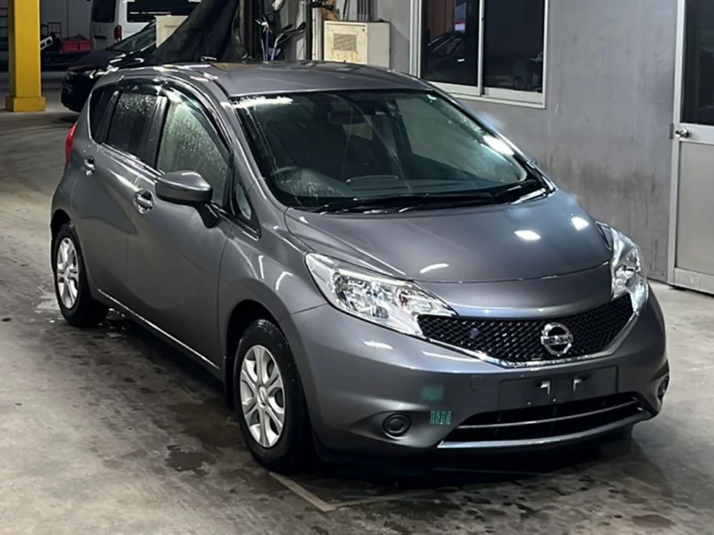 Nissan Note  с аукциона в Японии
