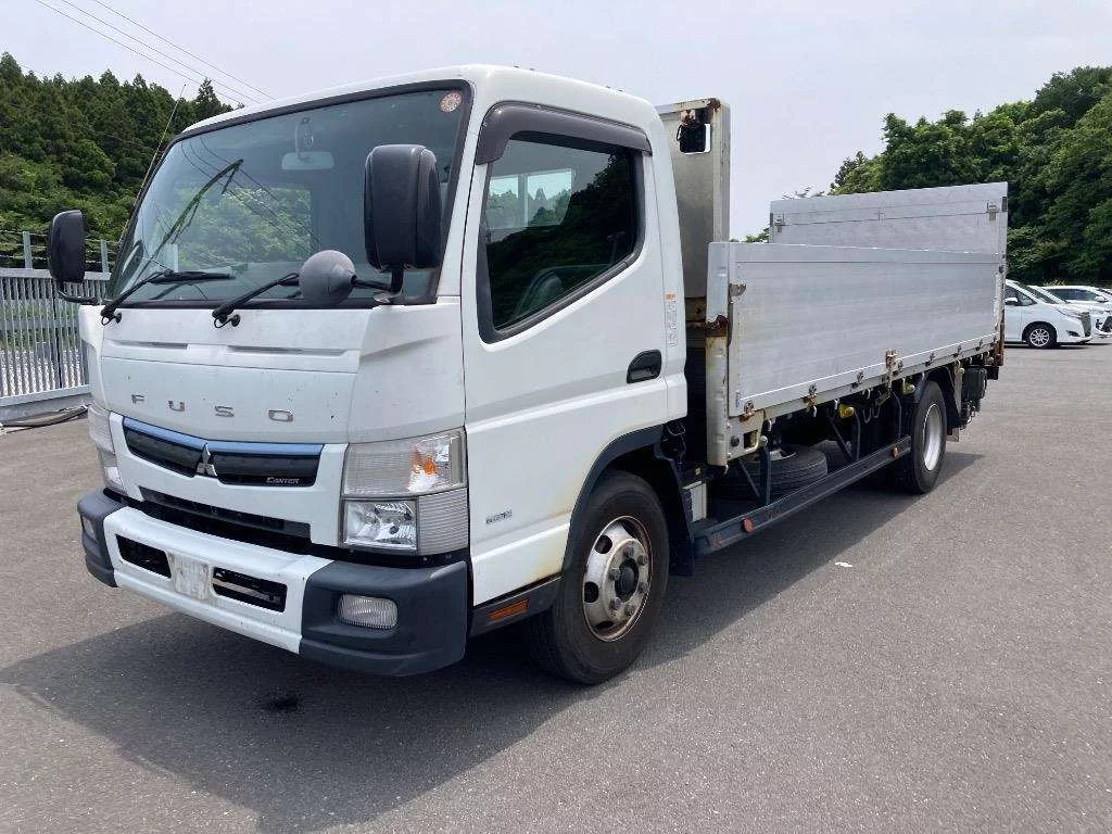 Mitsubishi Fuso Canter  с аукциона в Японии