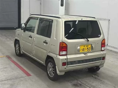 Daihatsu Naked
