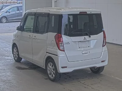 Mitsubishi eK X Space