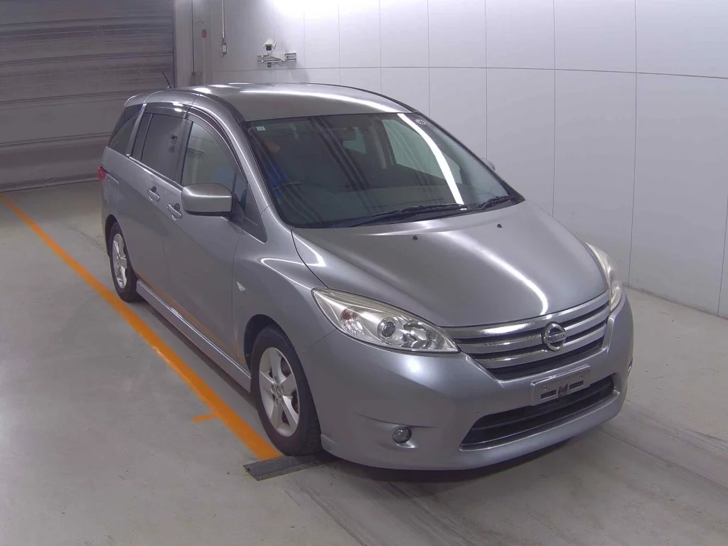 Nissan Lafesta  с аукциона в Японии