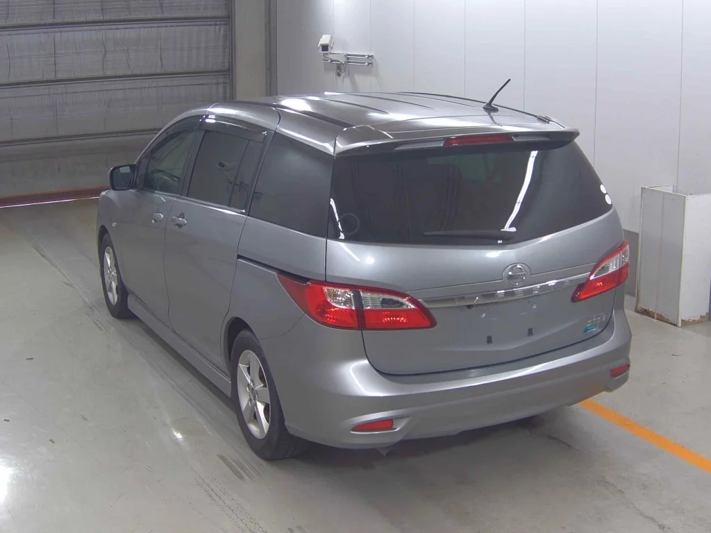 Nissan Lafesta  с аукциона в Японии