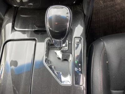 Toyota CROWN HYBRID