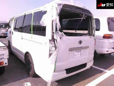 Toyota HiAce Van