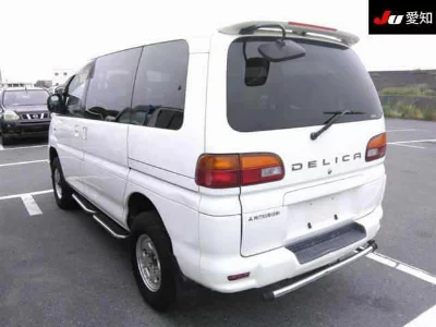 Mitsubishi DELICA SPACE GEAR