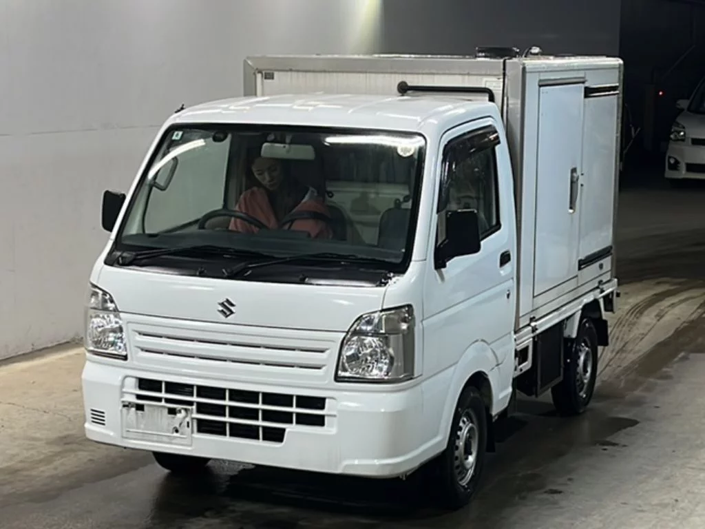 Suzuki CARRY  с аукциона в Японии