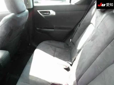 Lexus CT200h
