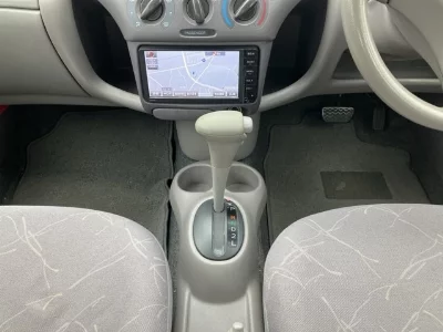 Toyota Platz