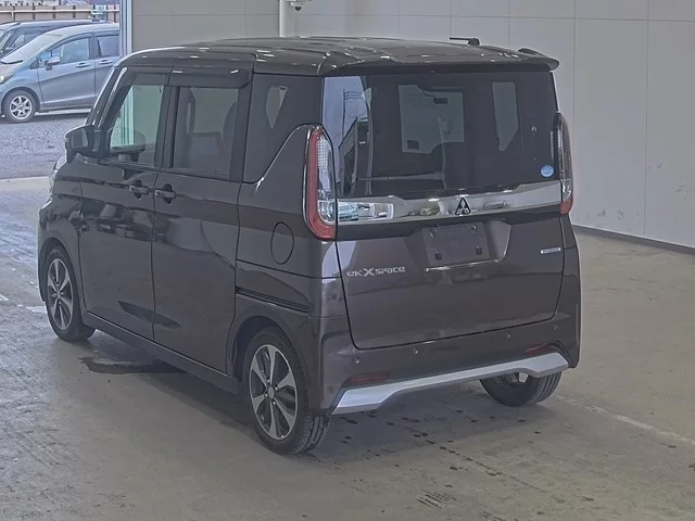 Mitsubishi eK X Space  с аукциона в Японии