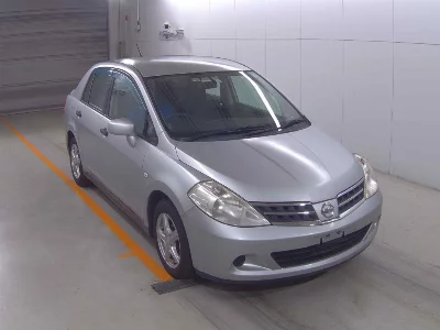 Nissan Tiida Latio