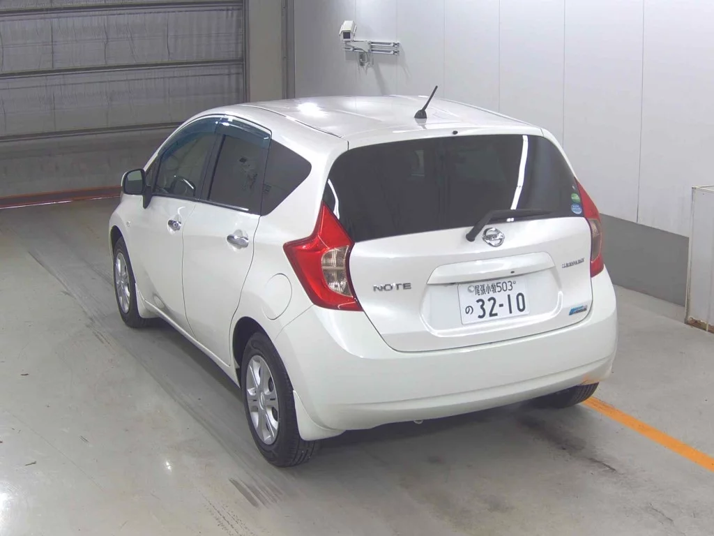 Nissan Note  с аукциона в Японии