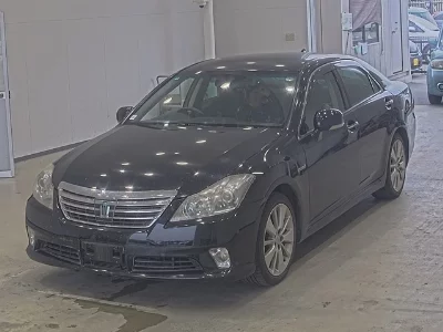 Toyota CROWN HYBRID