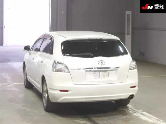 Toyota Mark X Zio  с аукциона в Японии