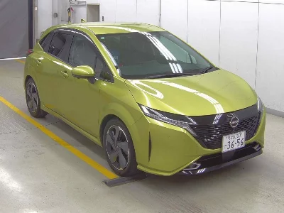 NISSAN AURA