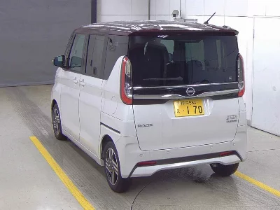 Nissan ROOX