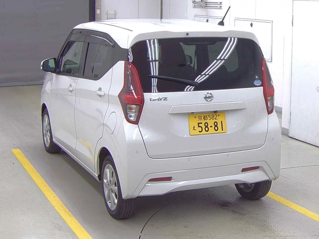 Nissan Dayz  с аукциона в Японии