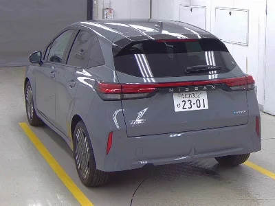 Nissan Aura