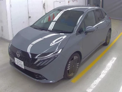 Nissan Aura
