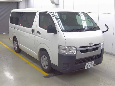 TOYOTA HIACE VAN