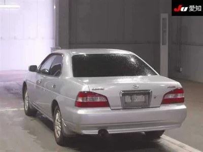 Nissan Laurel