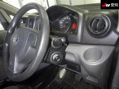 Nissan NV200 VANETTE VAN