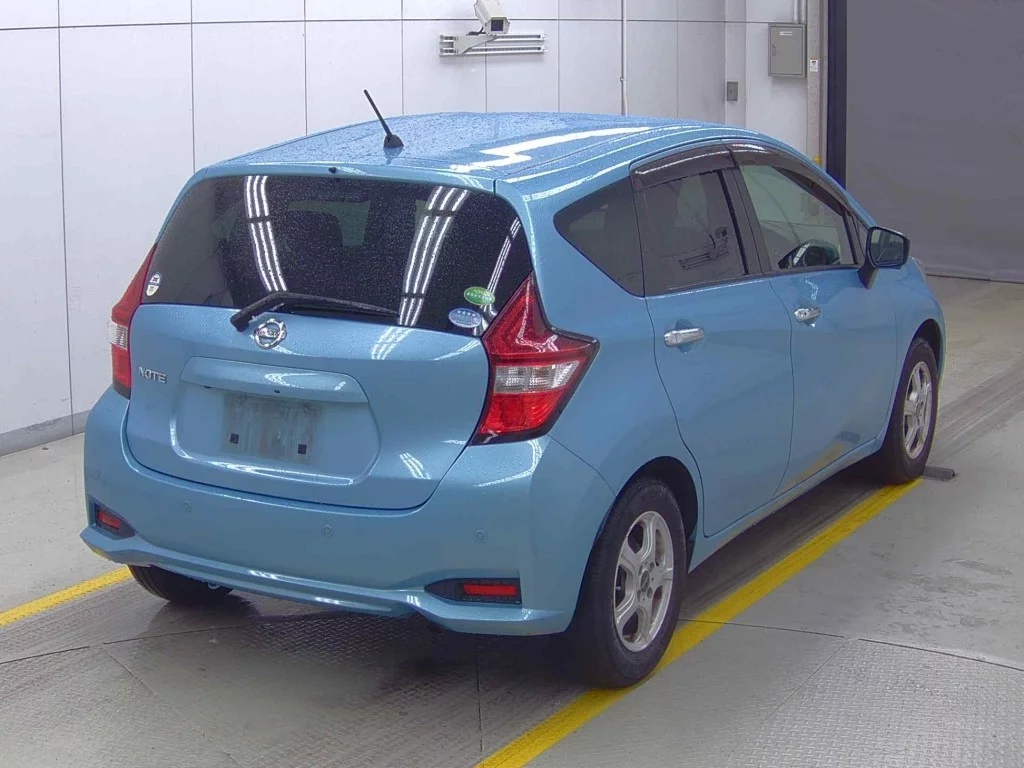 Nissan Note  с аукциона в Японии