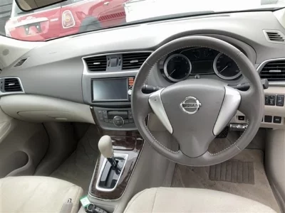 Nissan BLUEBIRD SYLPHY