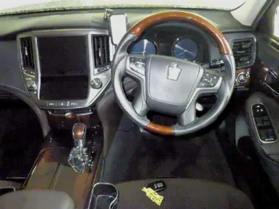 Toyota CROWN HYBRID