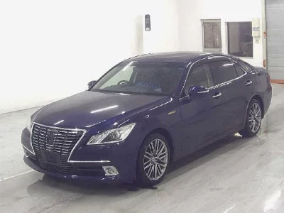 Toyota CROWN HYBRID