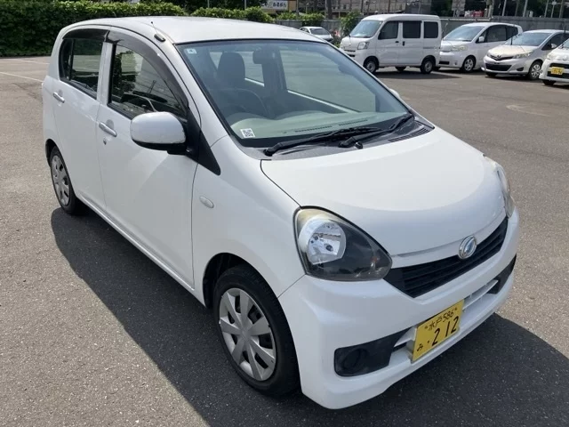 Daihatsu Mira e:S  с аукциона в Японии