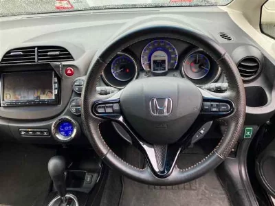 Honda FIT SHUTTLE HYBRID