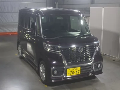 Suzuki Spacia Custom