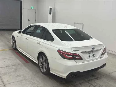 Toyota CROWN HYBRID