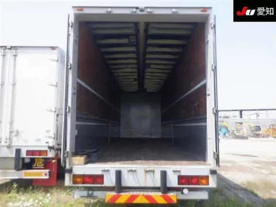 NISSAN DIESEL (UD) QUON