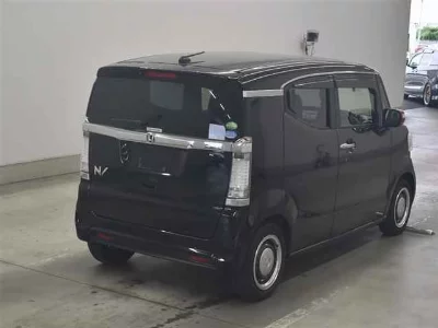 Honda N-Box Slash