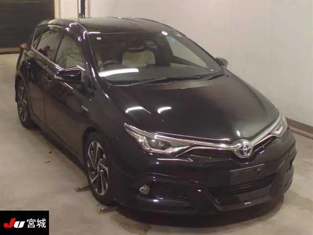 Toyota Auris  с аукциона в Японии