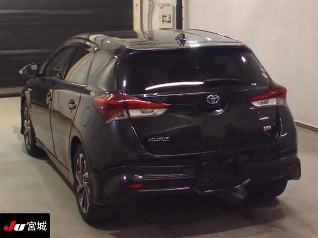 Toyota Auris  с аукциона в Японии