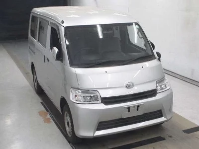 DAIHATSU GRAN MAX