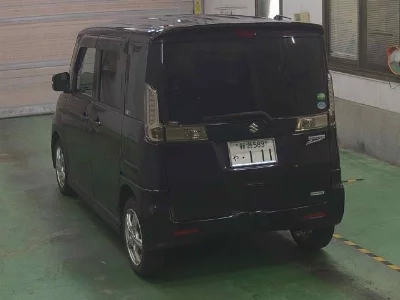 Suzuki Spacia